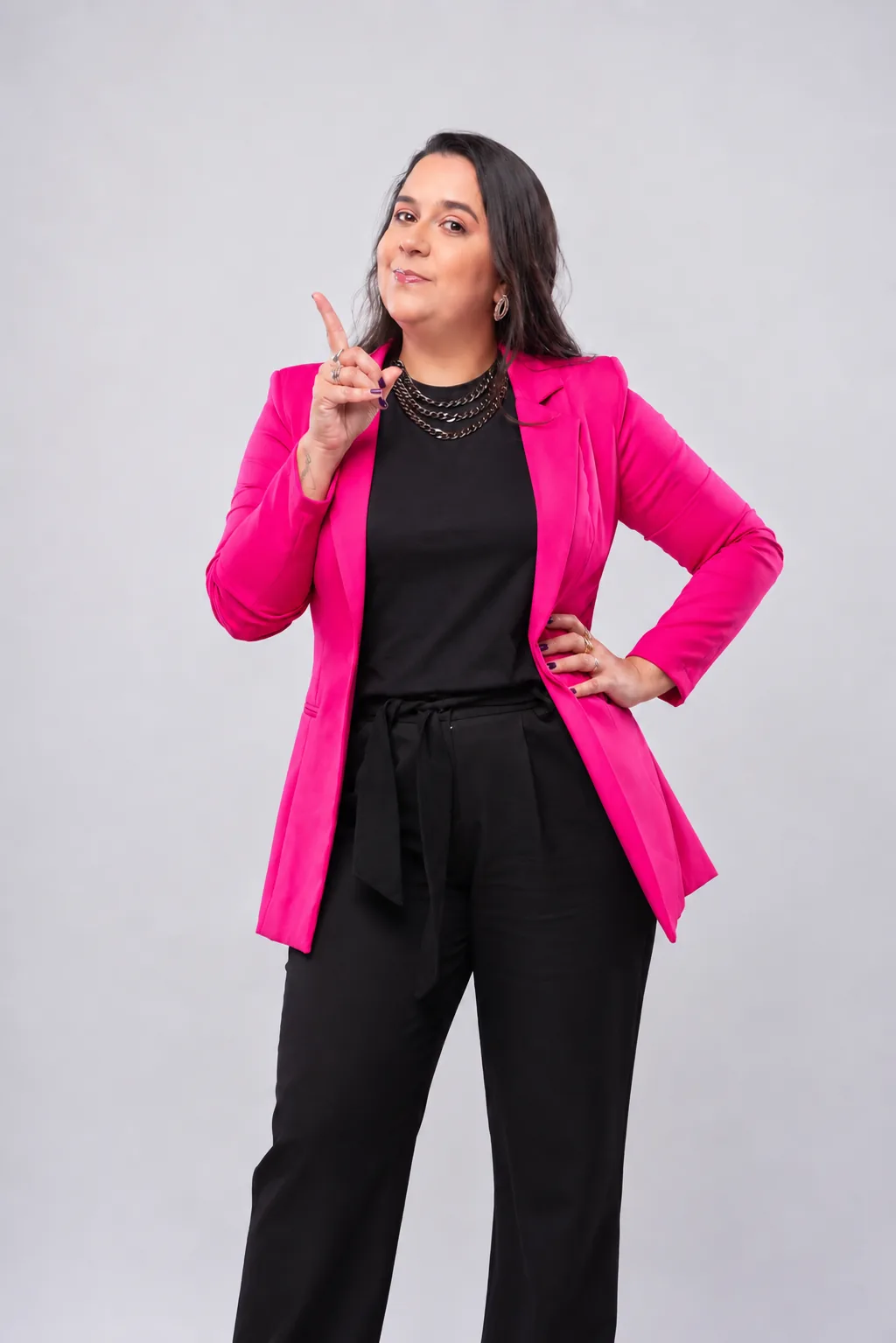Priscilla Franco pedindo atenção